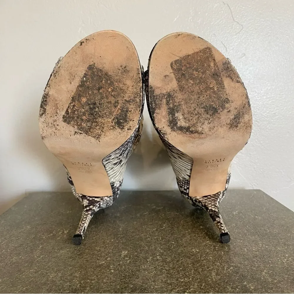 Stuart Weitzman Snakeskin Leather Gladiator Sandal Pumps in Grey